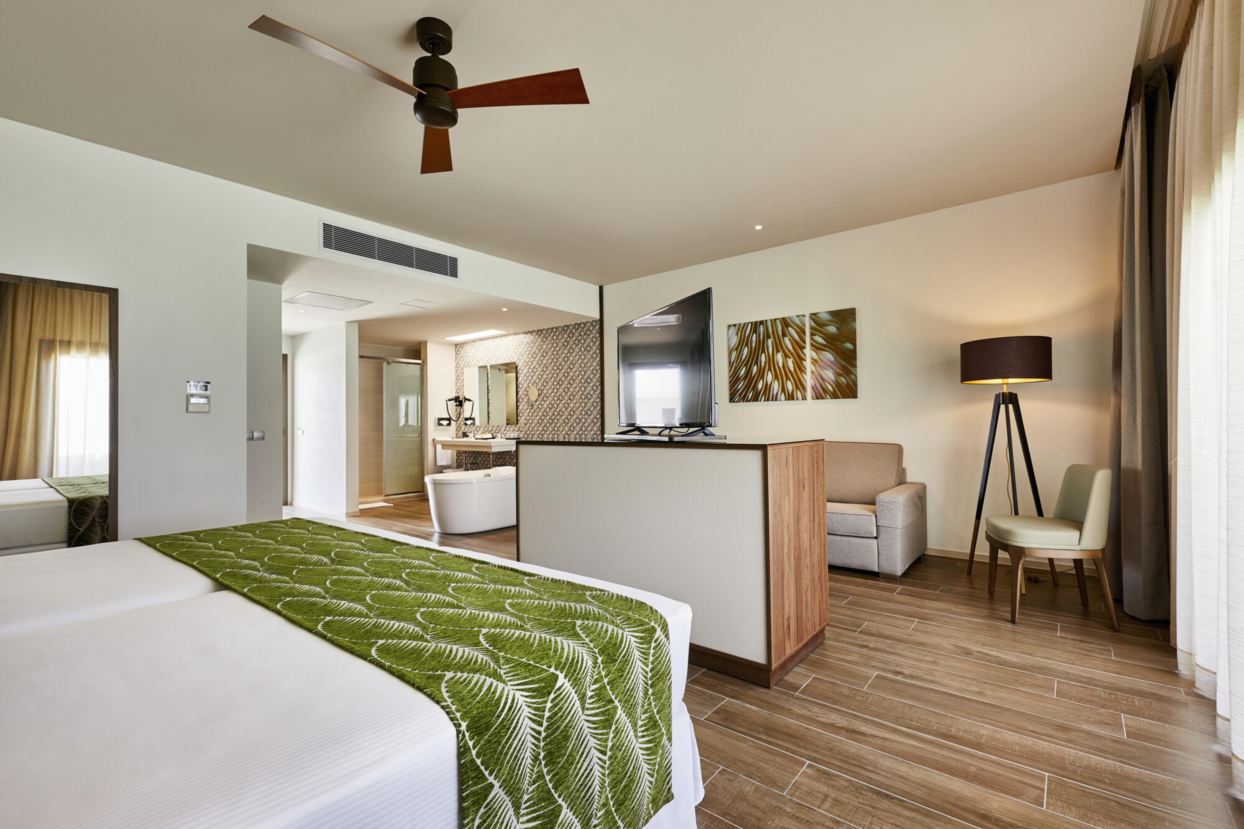 Hotel Riu Atoll Kudahuvadhoo Esterno foto